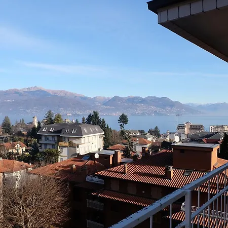 Dama Del Lago Apartment *